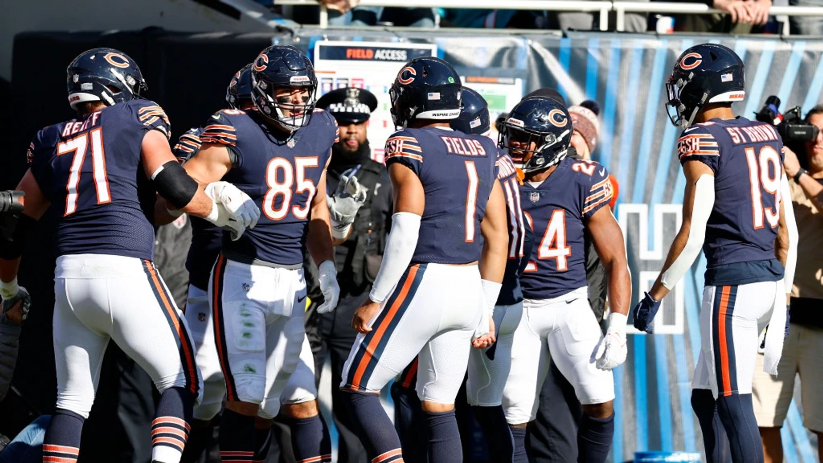 Chicago Bears players give organization mixed reviews in grades for